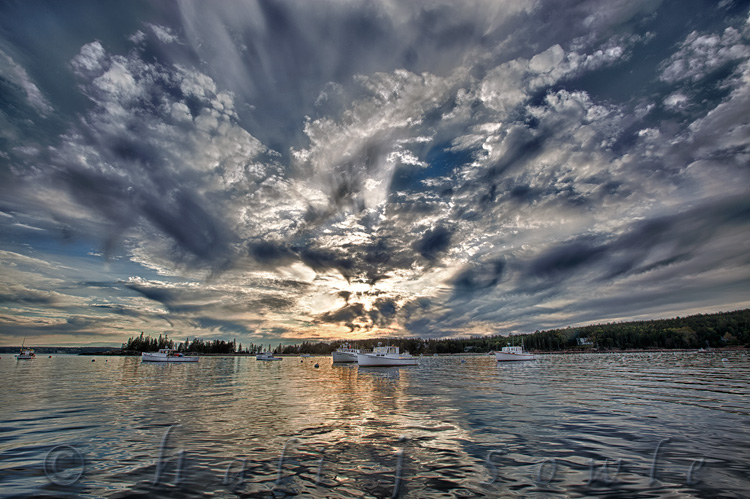 2011-09-18-AcadiaNP-10051_HDR750.jpg - The sun was going down over Seal Harbor on a partly cloudy afternoon