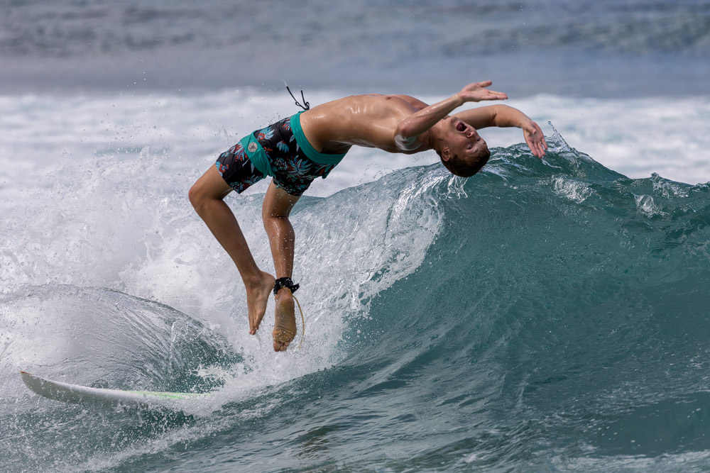 2016_11_Barbados-11137-Edit1000.jpg - The patented back-flip dismount.