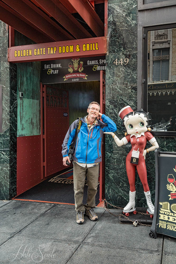 2015_05_California-10892-Edit1000.jpg - Mike and Betty Boop.  Betty was kind enough to let Mike rest a bit after a long morning of wandering around San Francisco.