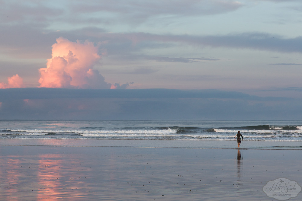 CostaRica2013_28a.jpg - Heading out for an early morning surf session.