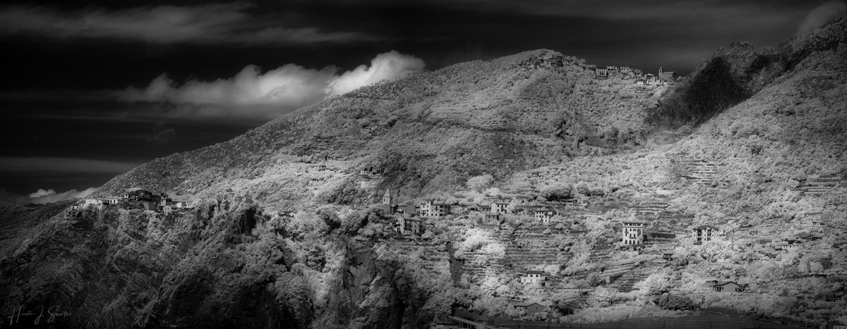 2017_09_16_Italy-10170-Pano-Edit1000.jpg - The steep hilside of Corniglia, the third of the Cinque Terre villages as seen from Manarola.