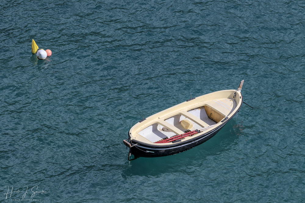 2017_09_19_Italy-10343-Edit1000.jpg - Looking down at the Mediterrean Sea from the Statue of San Francesco.