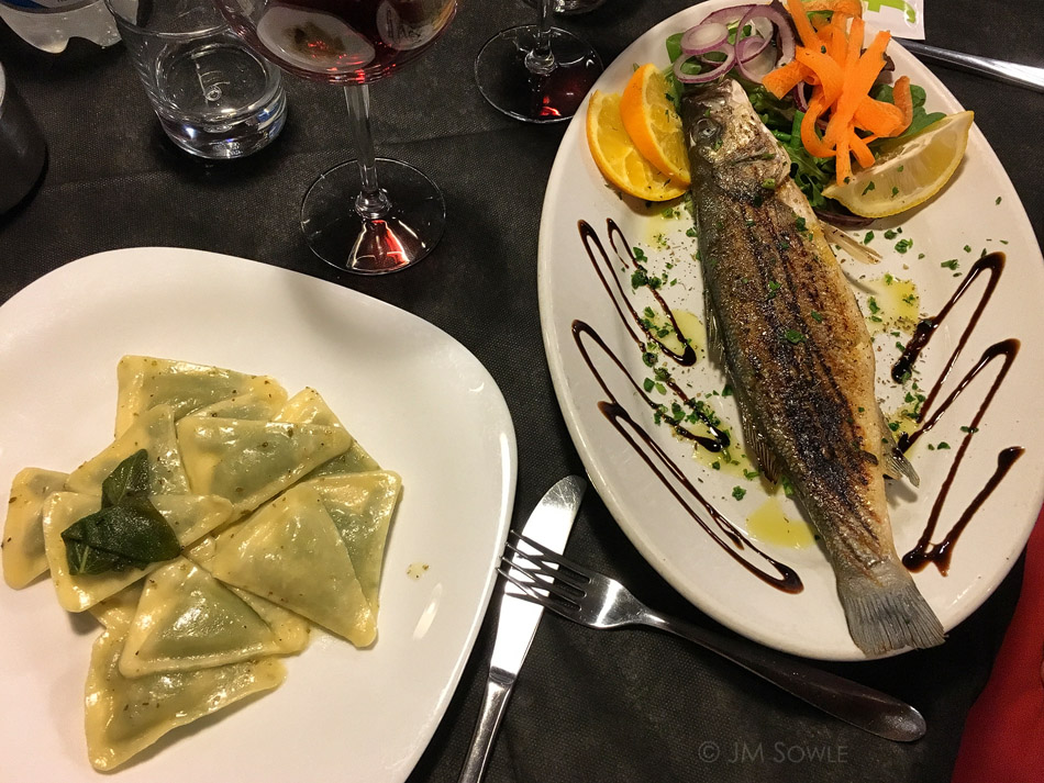 IMG_4540A.jpg - Dinner that night after returning to Riomaggiore.