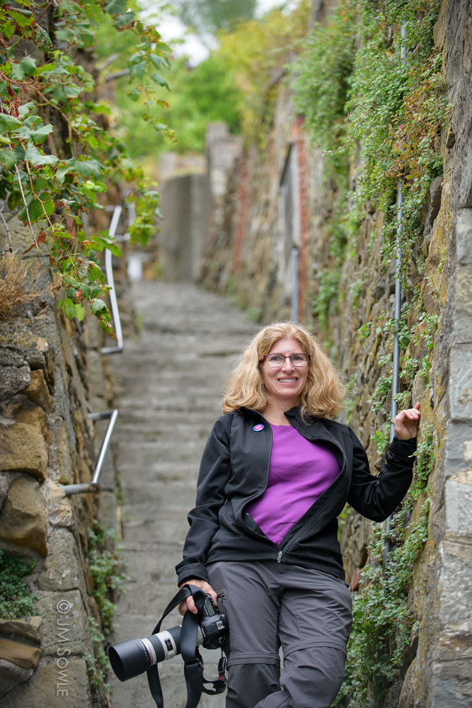 _JMS1206.jpg - This was our first walk-about in Riomaggiore.  All of the towns in Cinque Terre have walkways with long flights of steep stairs.