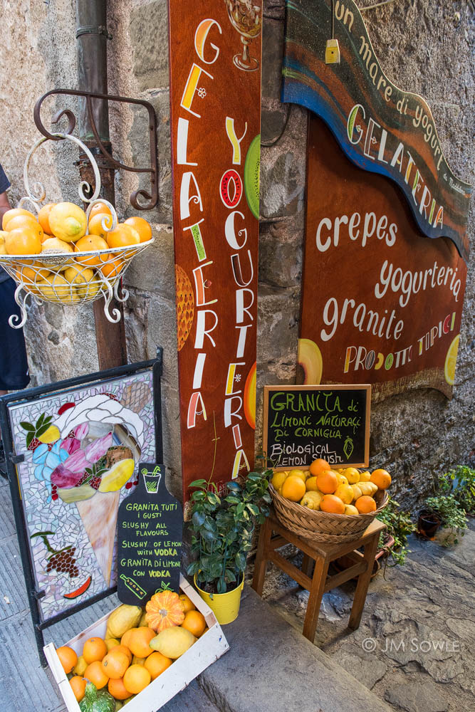 _JMS2512.jpg - Corniglia seemed like the smallest of the Cinque Terre towns, but it should not be over looked!