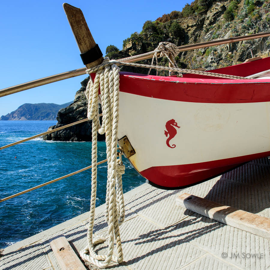 _JMS2621.jpg - Corniglia does not have much of a harbor, but it's a pretty little area (and a nice walk).
