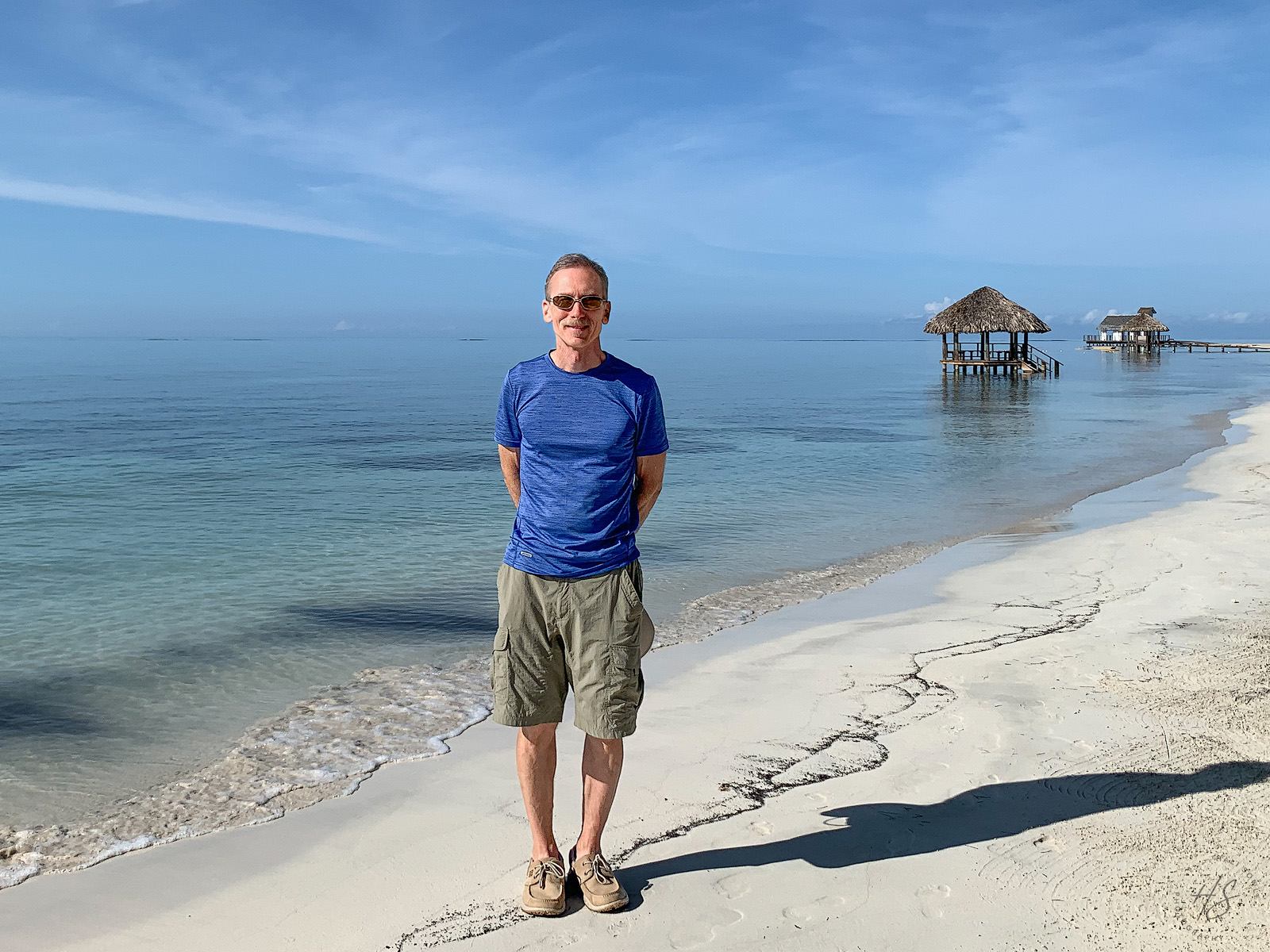 IMG_8317-Edit1600.jpg - Mike on the beach after breakfast.