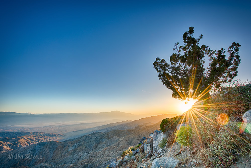 _JMS1130.jpg - Sunset at Keys View.  Keys View is perched on the crest of the Little San Bernardino Mountains and provides panoramic views of the Coachella Valley.
