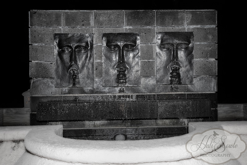 2012_11_ExcellenceRivieraCancun-10062-Edit800.jpg - This is a night-time shot of one of the more interesting fountains on the property.  Sadly the fountain was off!  This was shot a little before the fire show.