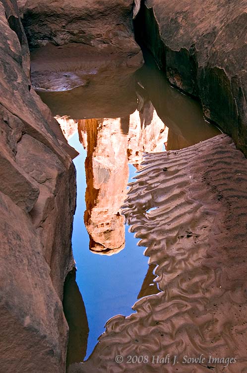2008_09_03_Moab_135.jpg - Reflection of pillar in water, Fiery Furnace.