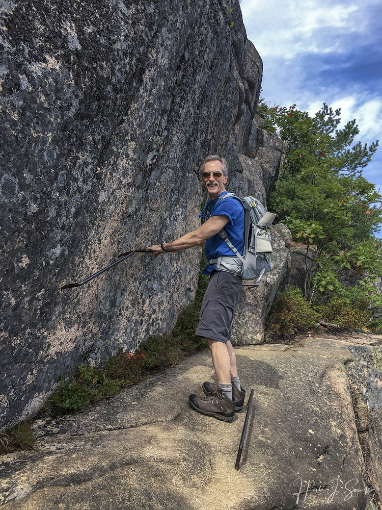 2018_09_Maine-10019-Edit1000.jpg - Mike posing for me on one of the more narrow points on the trail.  There is a reason they call it Precipice. (iphone 6S)