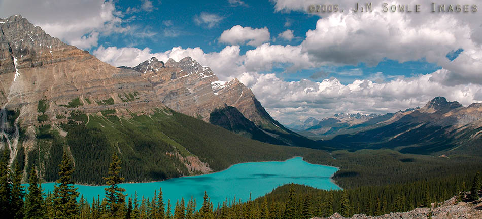 Z03_PeytoLake.jpg - Peyto Lake in Canada's Banff National Park. The water really is that color!