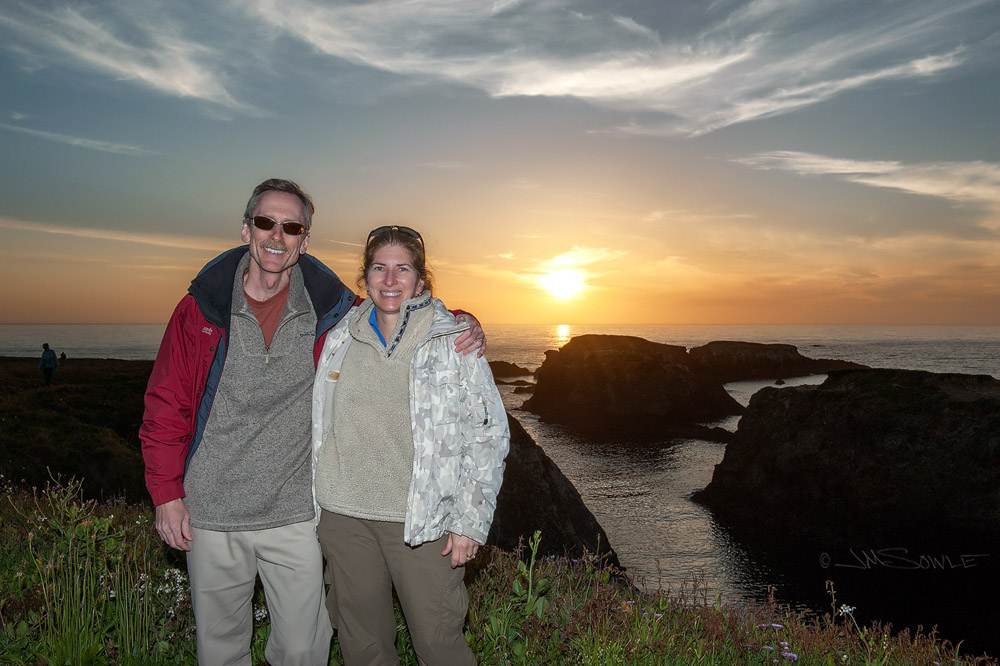 NorthCali2014_16.JPG - The sunsets in Mendocino were breath-taking!  There was a bit of a chill when the sun dropped low, but after last winter it felt blissful!