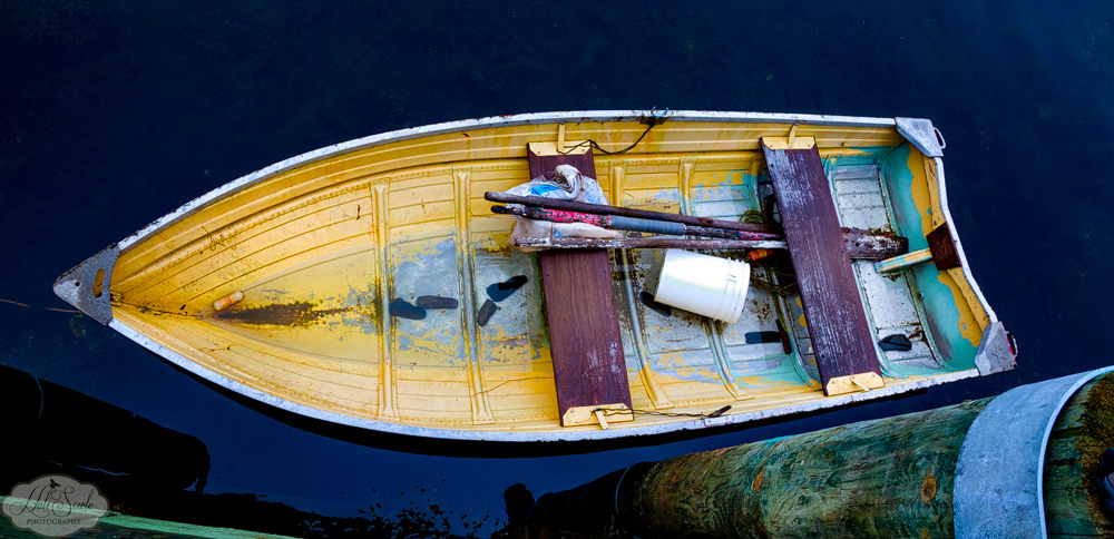 NovaScotia_72.JPG - Dingy at Indian Harbor on the way from Peggy's Cove to Lunnenburg (which is the Balsam Fir Christmas Tree Captial of the world)