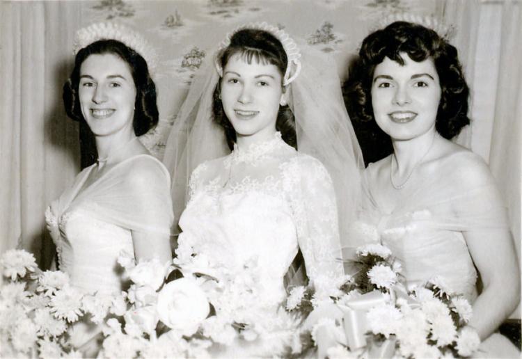 D01_MomsWedding2.jpg - Terri, Mom, and Ronni