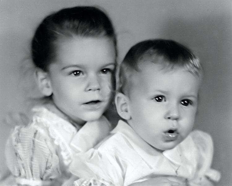 E05_DebAndDor.jpg - Deb & Dor, unknown date. 1961?