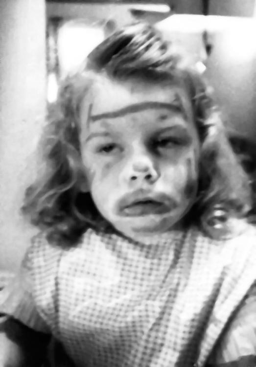 F02_DebbyClown2.jpg - Debby