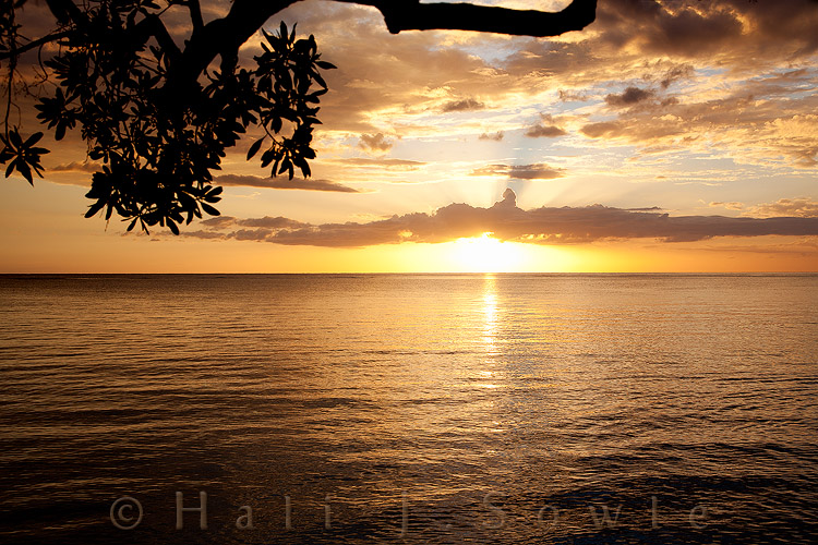 2011_11_SandalsWhitehouse-10945-Edit.jpg - Another beautiful sunset