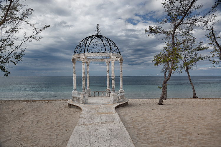 2011_11_SandalsWhitehouse-12020-Edit.jpg - There was many a wedding we watched in this little cupola outside the Dutch pool.