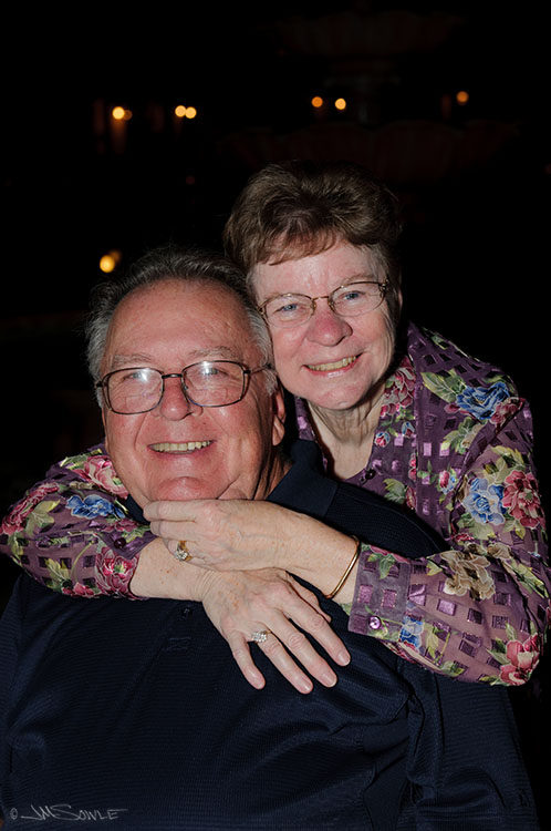 _MIK1173.jpg - Happy 25th Anniversary Mom & Dad!!