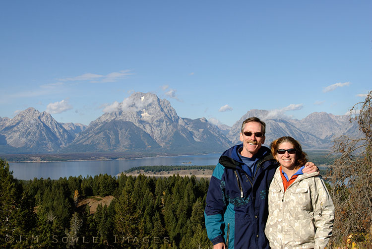 _JMS2037.jpg - This morning we did a scenic drive around some of the lakes close to Jackson.  In this shot we are posing in front of Jackson Lake.  It was another really pretty morning...