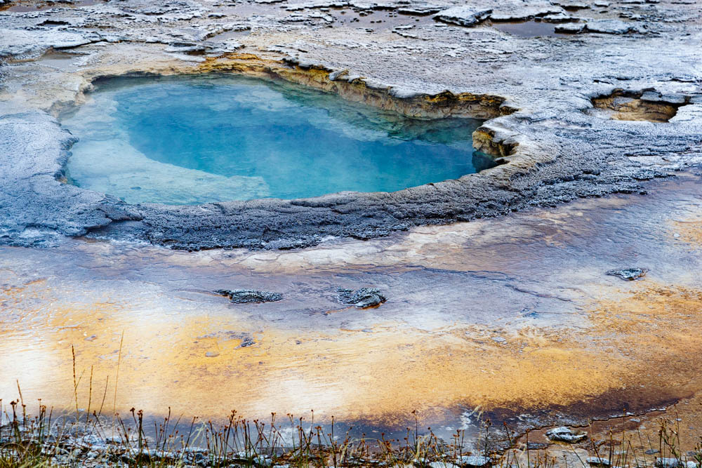 2015_09_18_Yellowstone-10436-Edit1000.jpg - Another one of the beautiful pools, the colors were incredible.