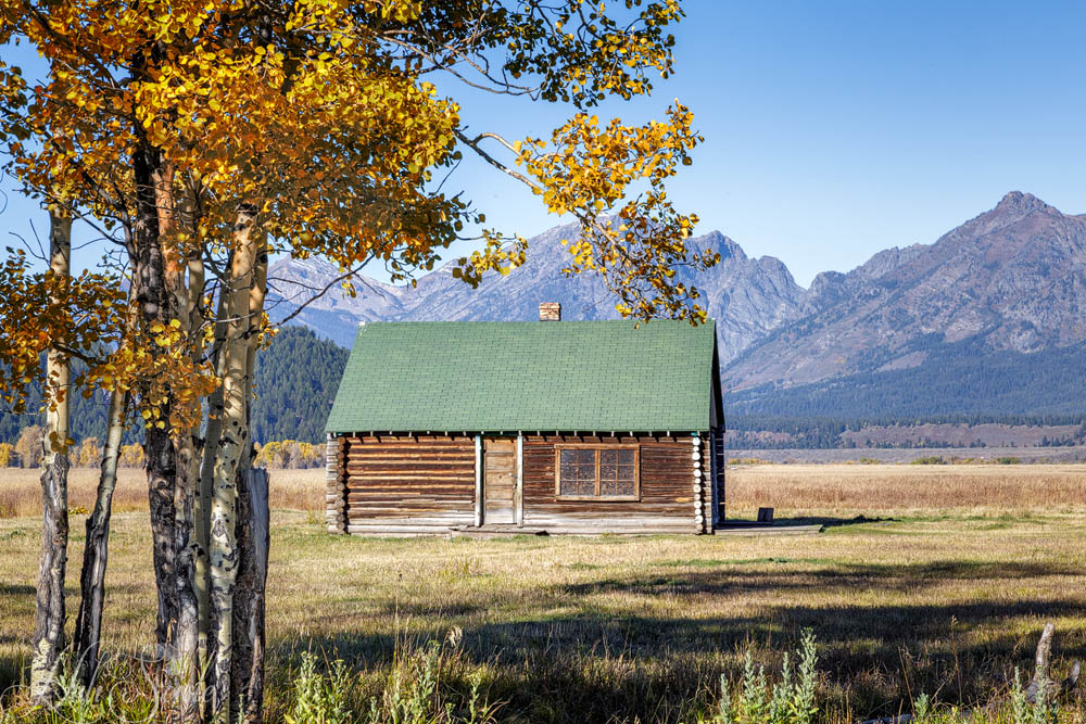 2015_09_23_Yellowstone-10161-Edit1000.jpg - Another cabin on Mormon row.