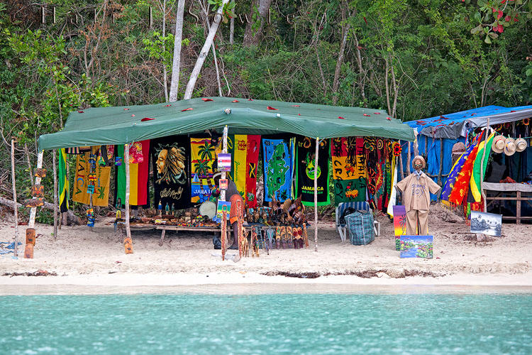 2011_01_22_BreezesGrand-10098-Edit750.jpg - Another shot of one of the tourist 'shops' along the beach.  The locals were enthusiastic in their attempts to ensure that the tourists needs were met.