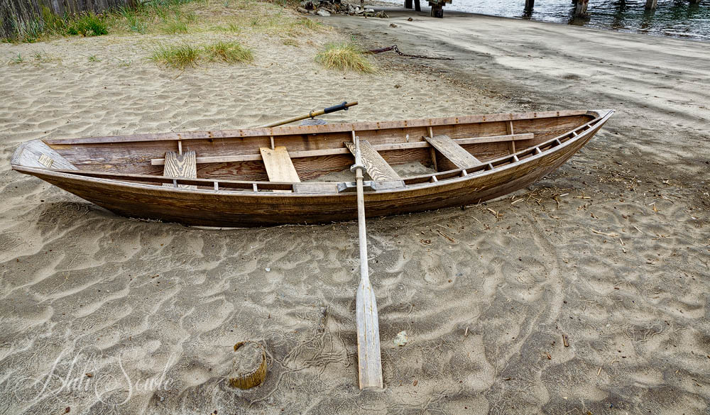 2015_05_California-10074-Edit1000.jpg - A boat near one of the wharves down at the Embacardo.